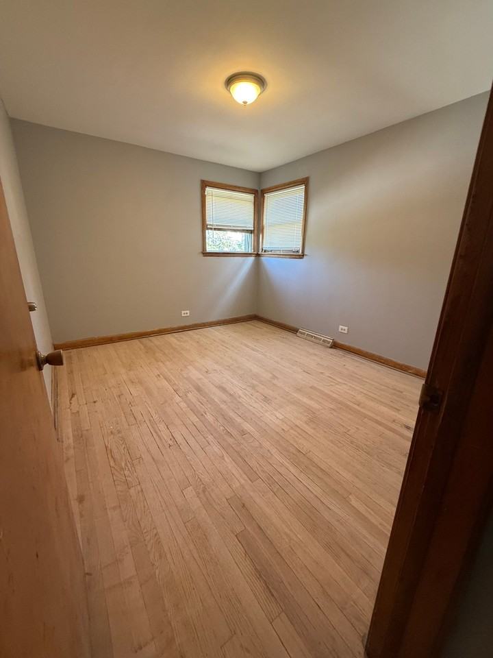 8113 S Exchange Ave #2 - Photo 4 of 5
