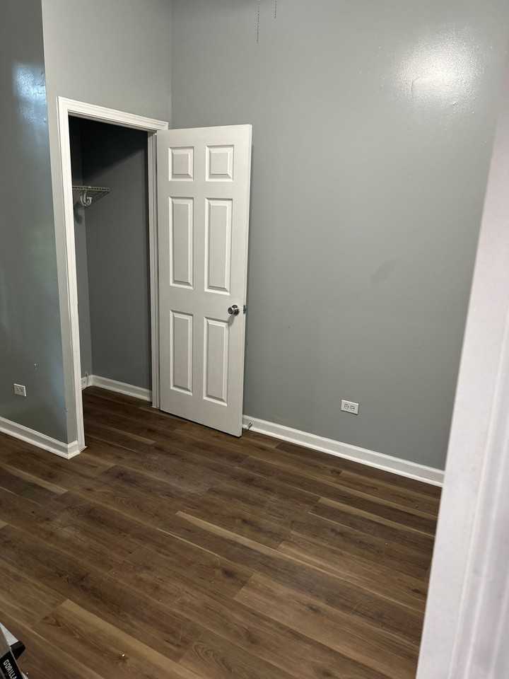 146 W 66th St #1E - Photo 3 of 4