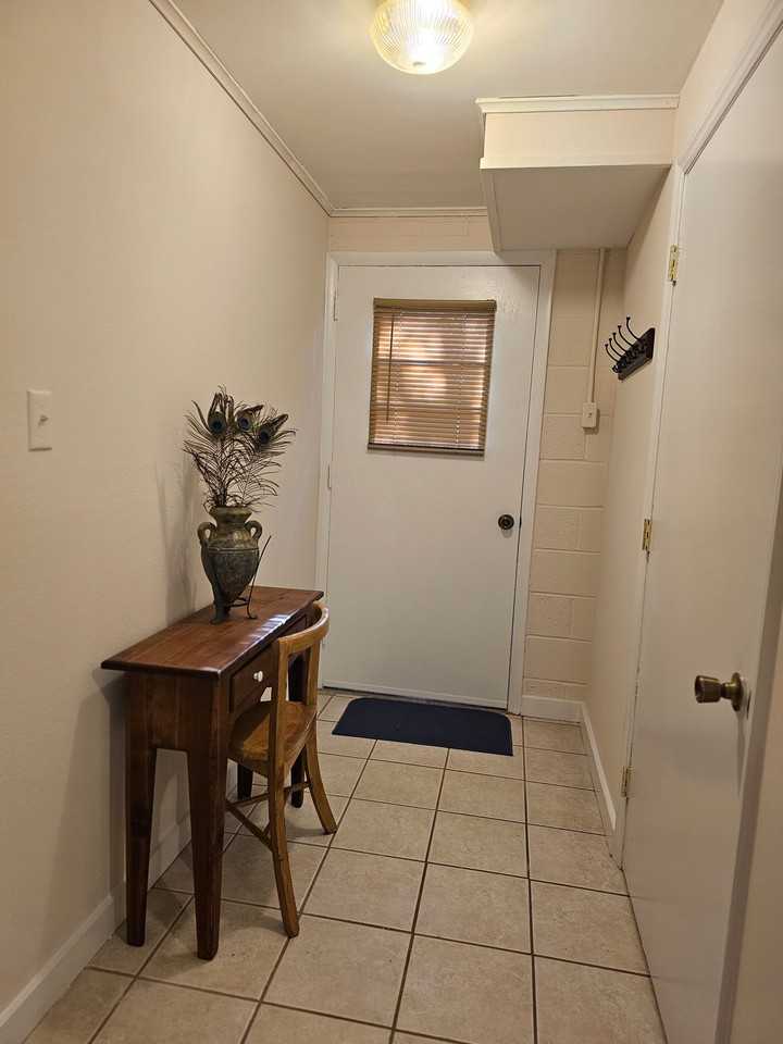 3212 Fairforest Pl #2ndLEVEL - Photo 4 of 10