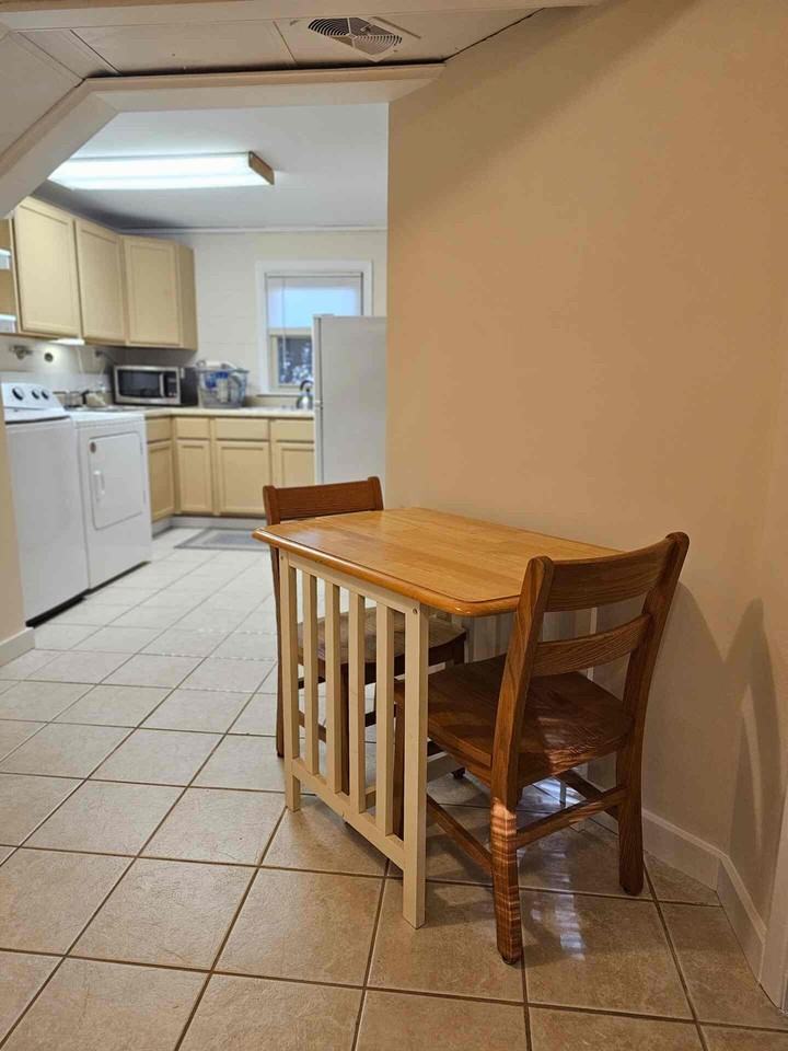 3212 Fairforest Pl #2ndLEVEL - Photo 6 of 10