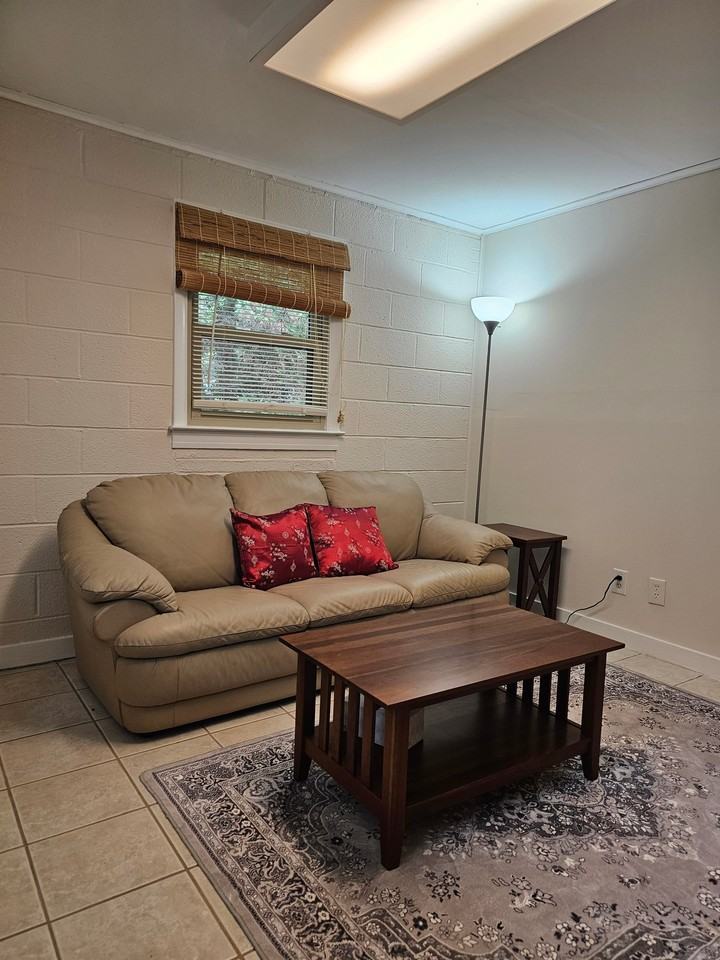 3212 Fairforest Pl #2ndLEVEL - Photo 7 of 10