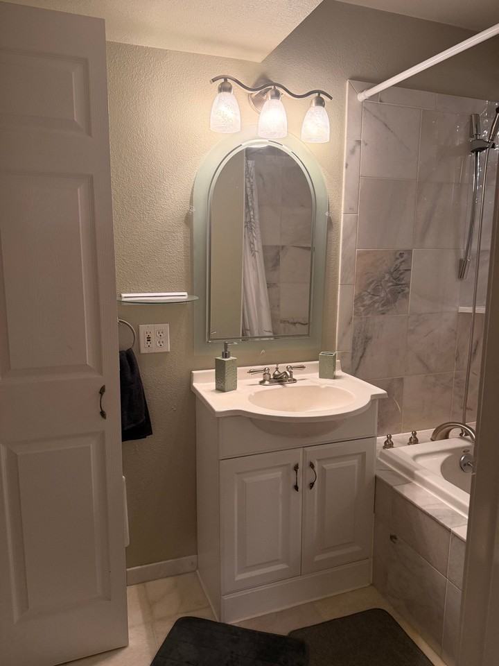 15843 E 13th Ave #BS - Photo 6 of 13