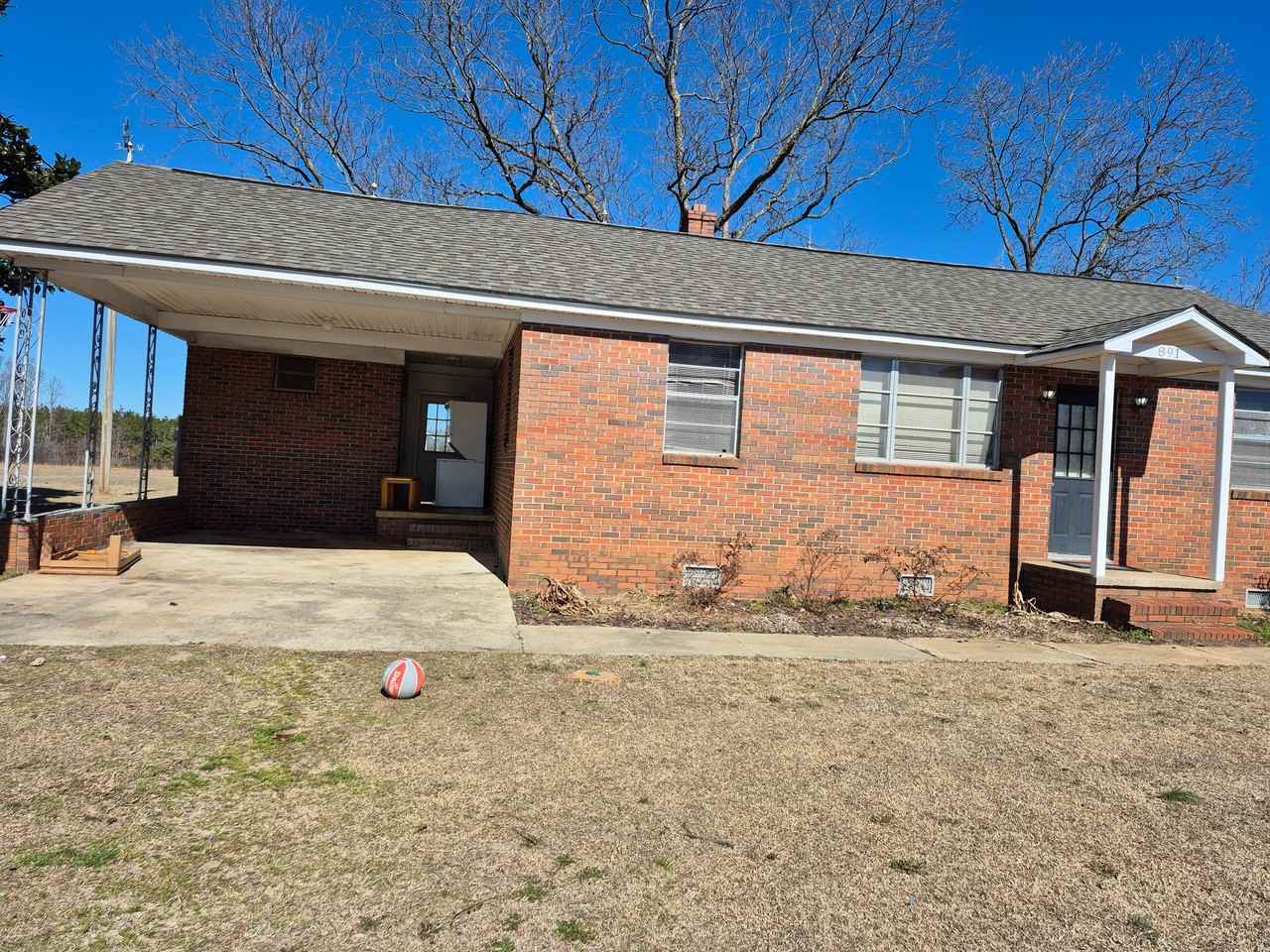 891 Horseshoe Rd