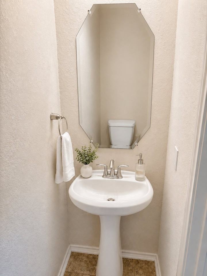 6482 Calgary Woods Ln - Photo 5 of 19
