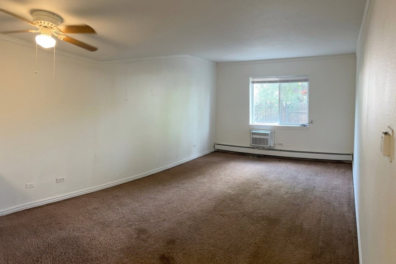 707 W 96th Ave #8 - Photo 5 of 10