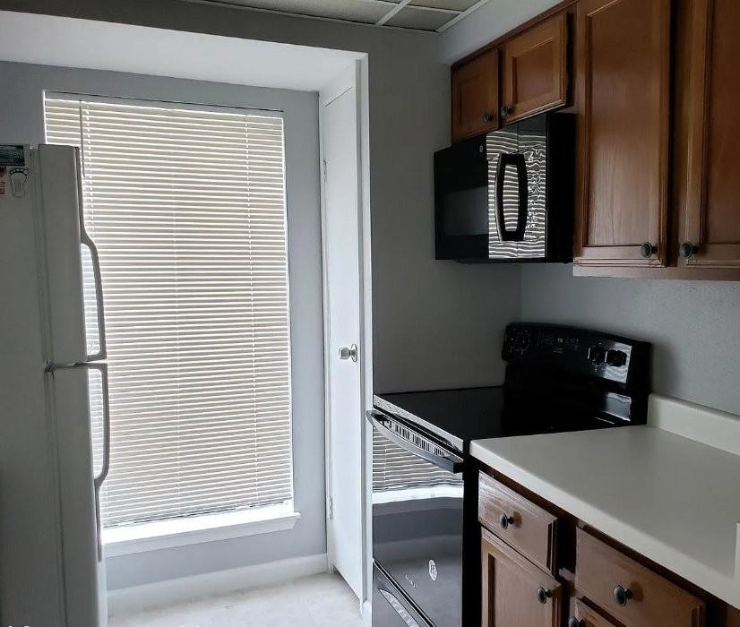 6750 Sands Point Dr #1 - Photo 4 of 8