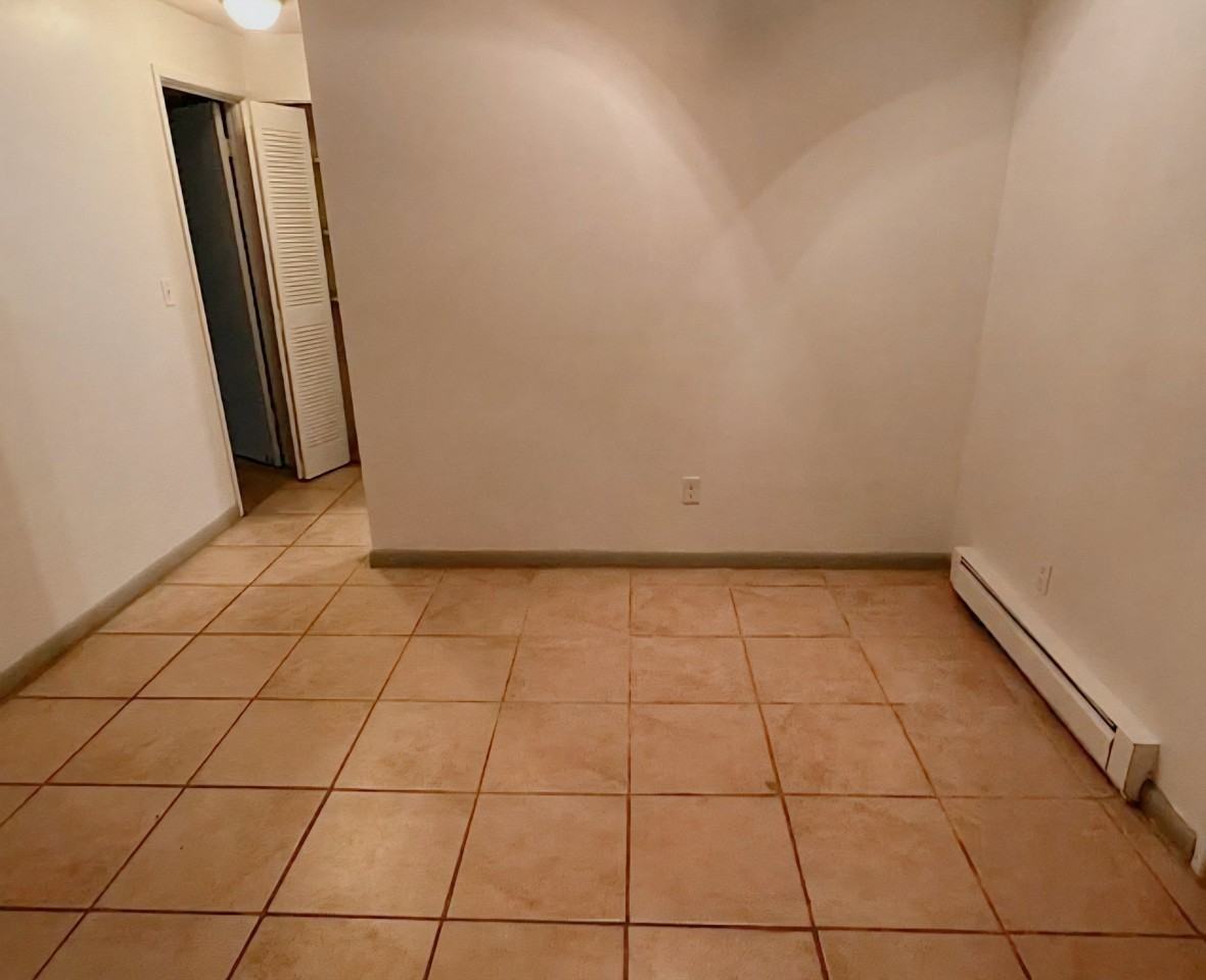 9 Weld St - Photo 3 of 5