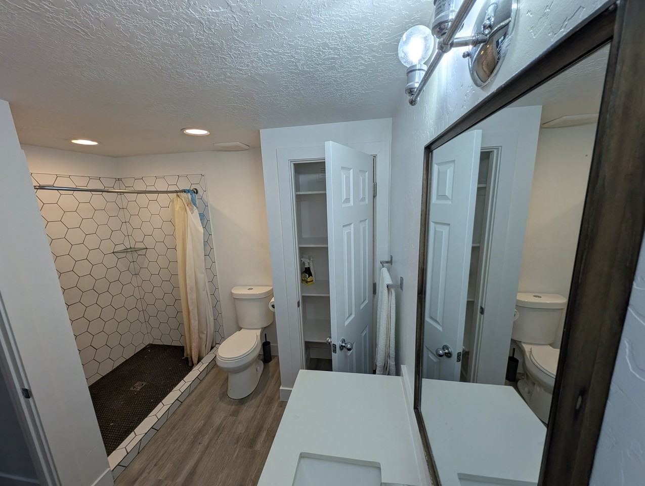 5206 W Hunter Dr #4 - Photo 2 of 8