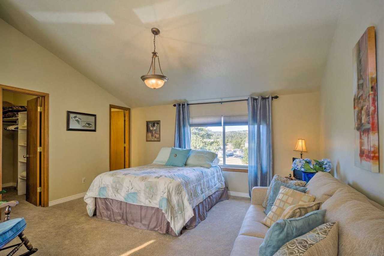 920 Ponderosa Way #A - Photo 2 of 17