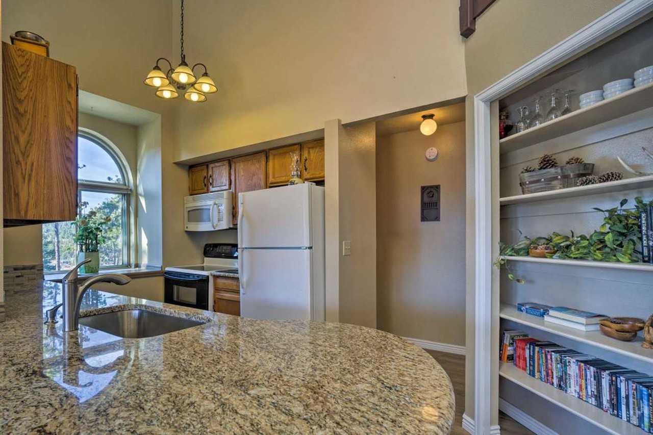 920 Ponderosa Way #A - Photo 3 of 17