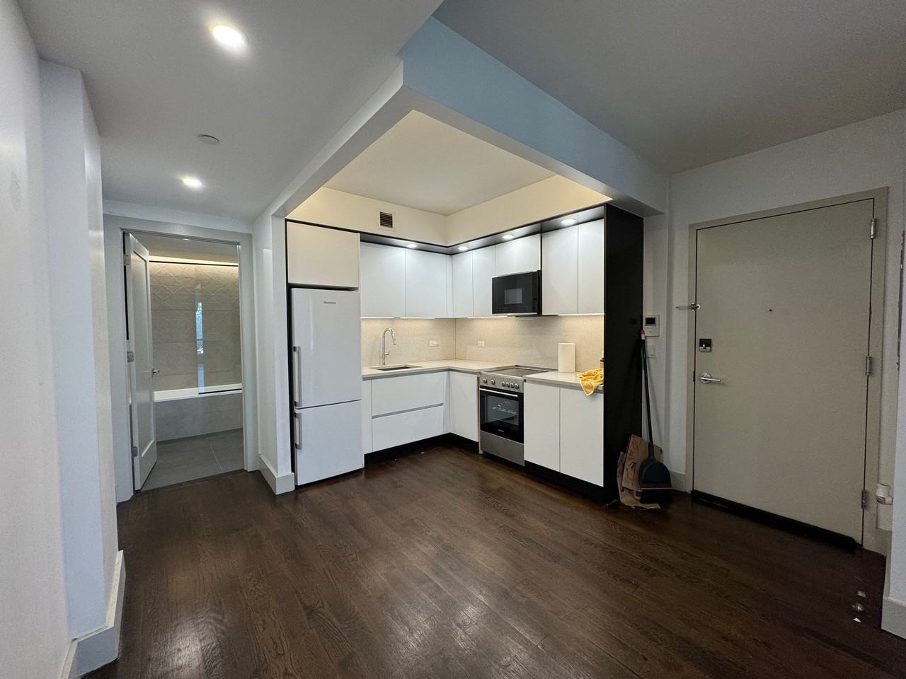 150 Lenox Rd #6 - Photo 2 of 19