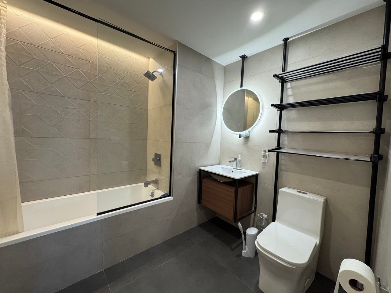 150 Lenox Rd #6 - Photo 4 of 19