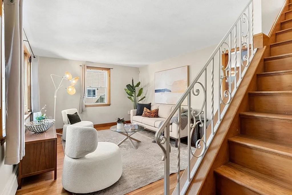 8 Prentiss St - Photo 2 of 9