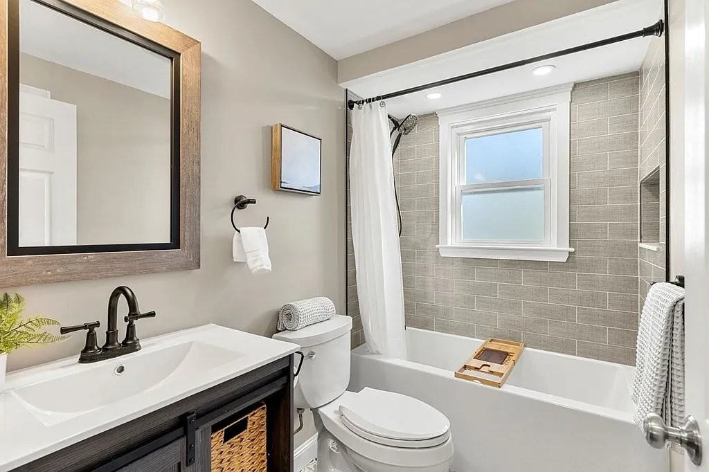 8 Prentiss St - Photo 6 of 9