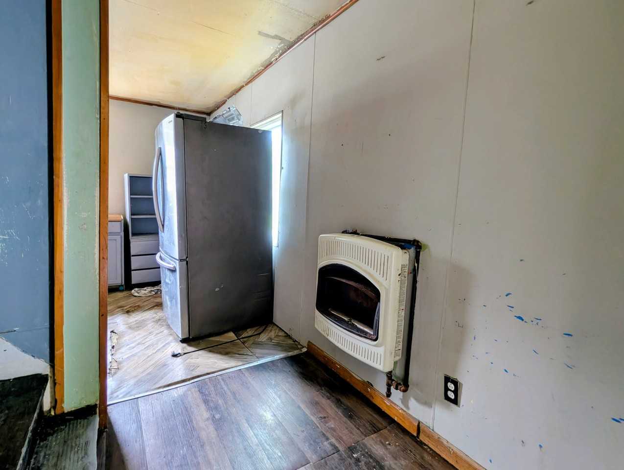 822 W Franklin St - Photo 4 of 11