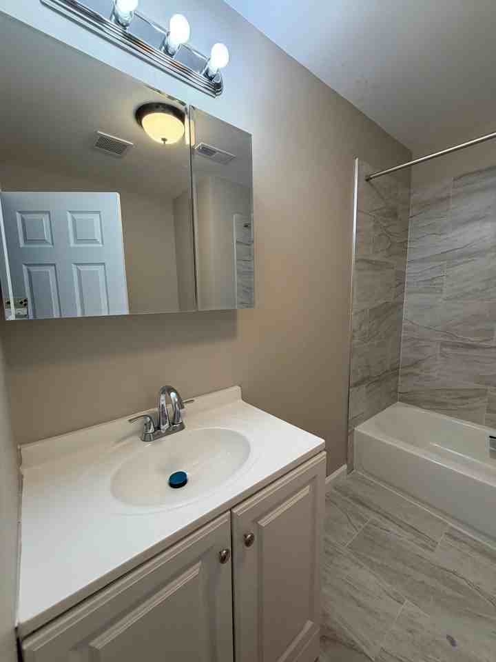 6229 Magnolia St - Photo 5 of 11