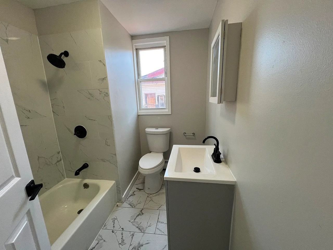 271 Summer St #3R - Photo 7 of 8
