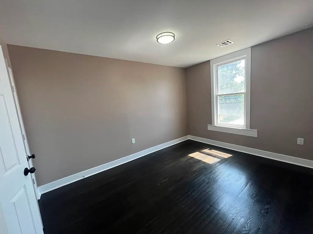 25 Ryle Ave #3 - Photo 3 of 8