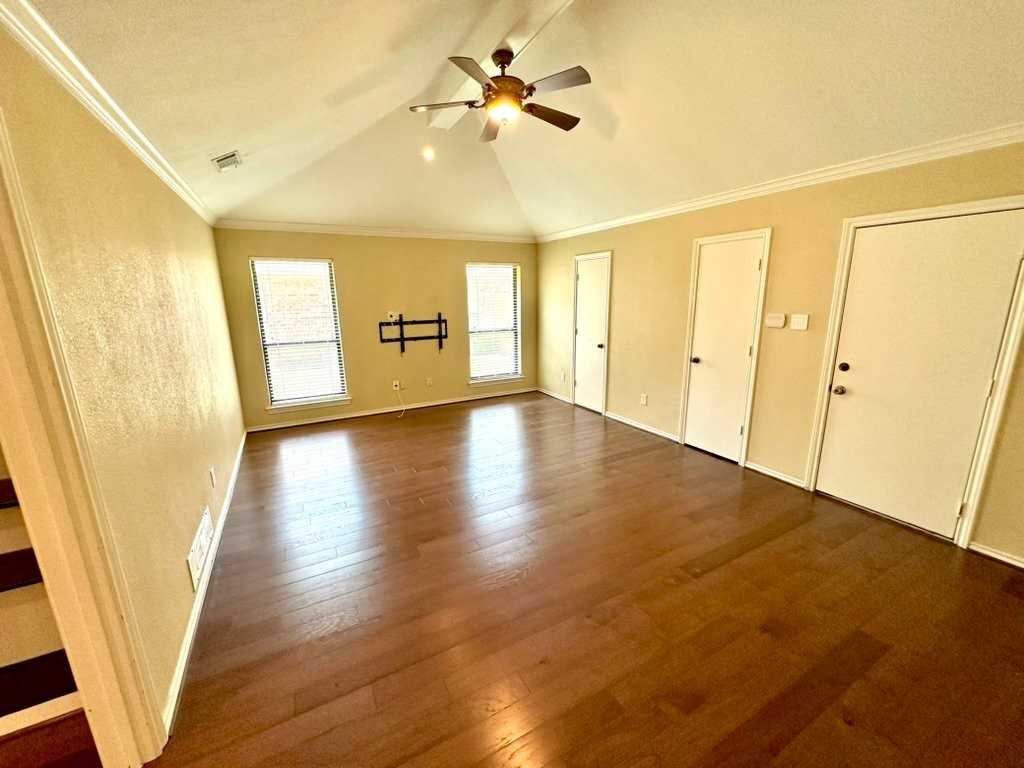 6513 Elkhurst Dr - Photo 5 of 13