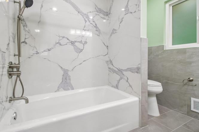 1 Woodcrest Cir #NA - Photo 5 of 20