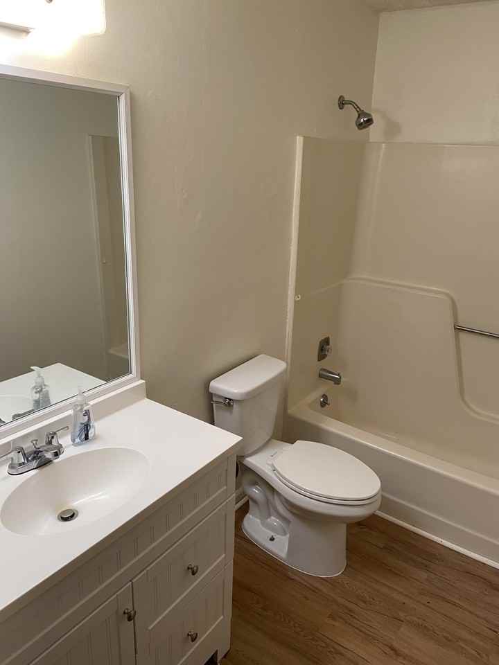 Hawthorne Ave Se #2 - Photo 6 of 18