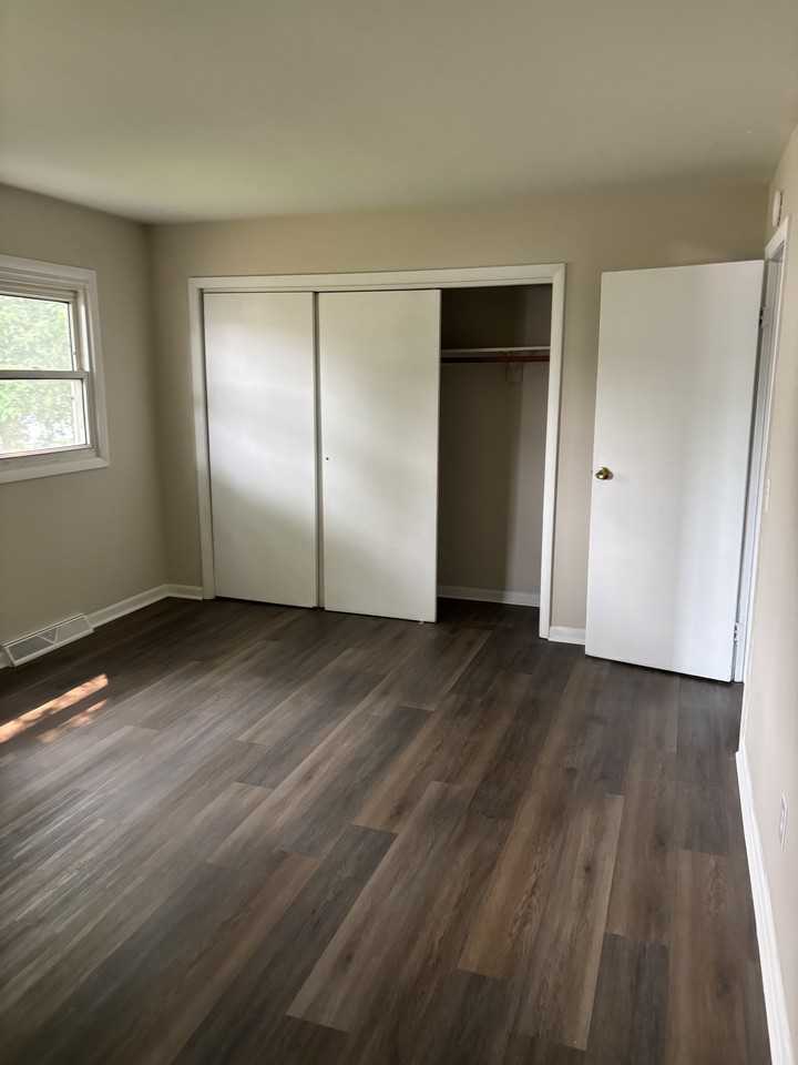 226 W Maple Ave #4 - Photo 3 of 12