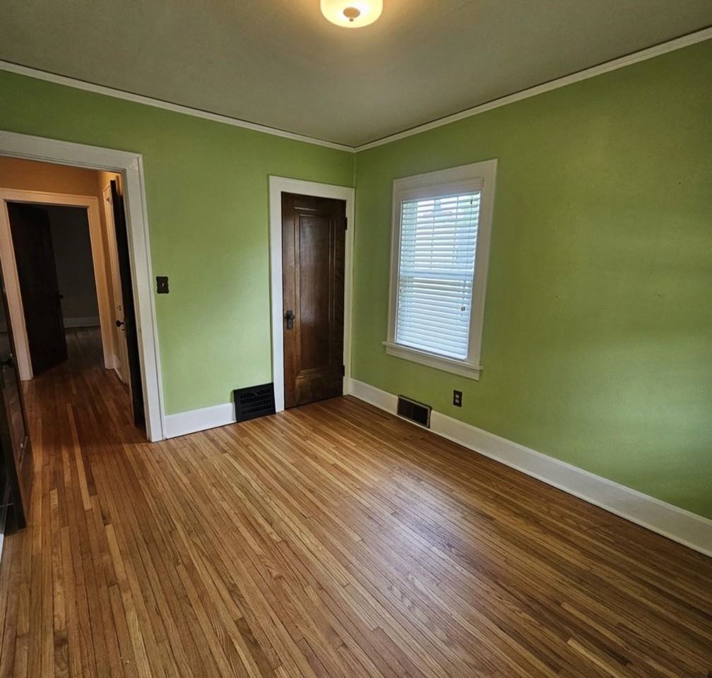 1231 23rd St #NA - Photo 7 of 11