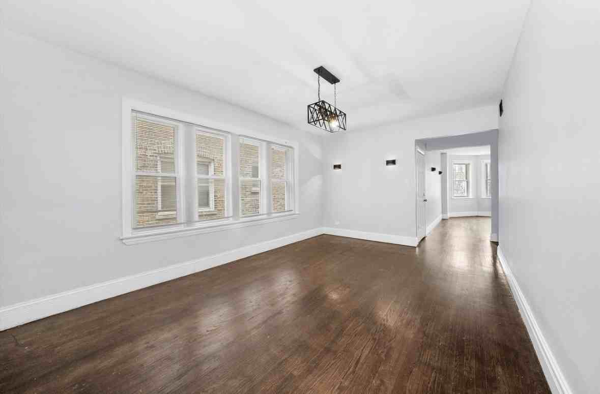 1857 S Komensky Ave #1 - Photo 4 of 9