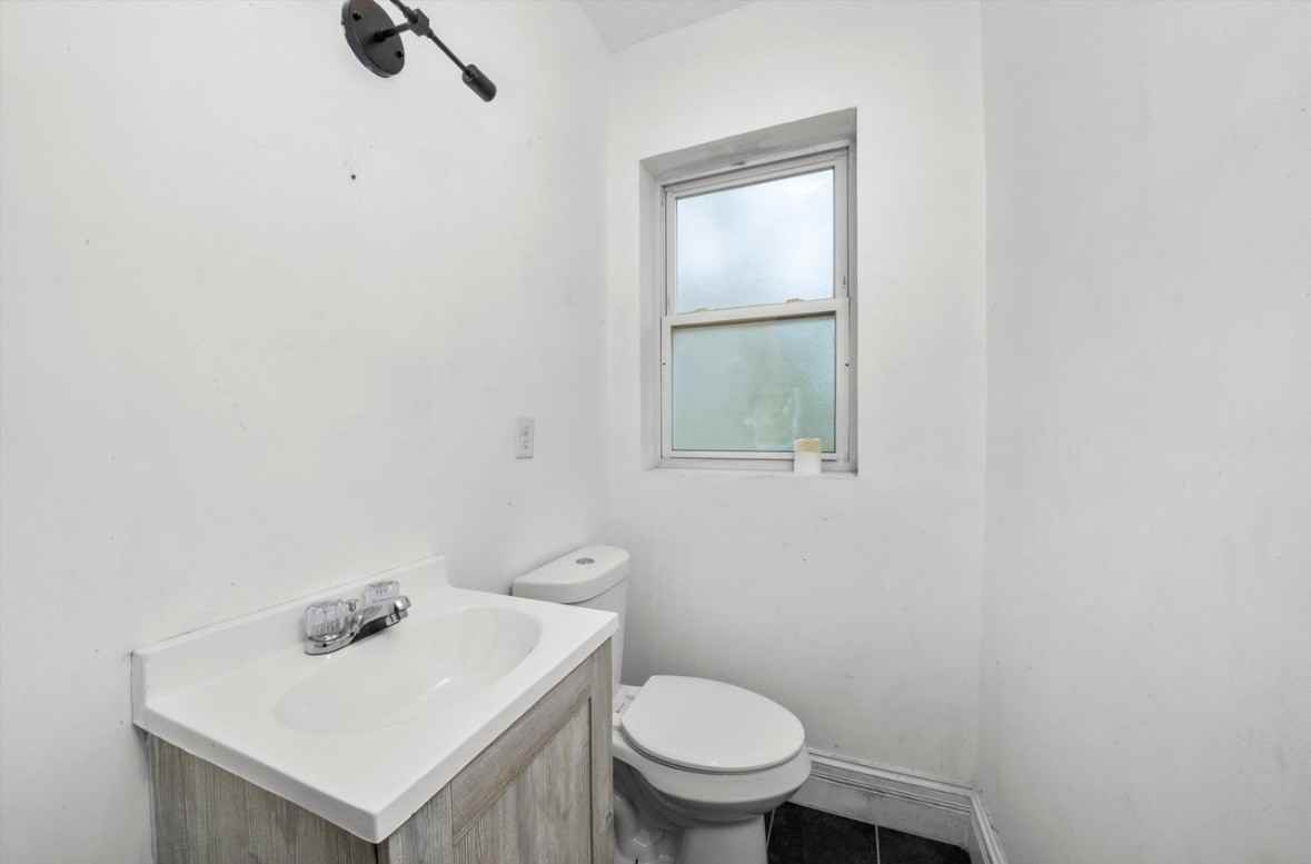 1857 S Komensky Ave #1 - Photo 5 of 9