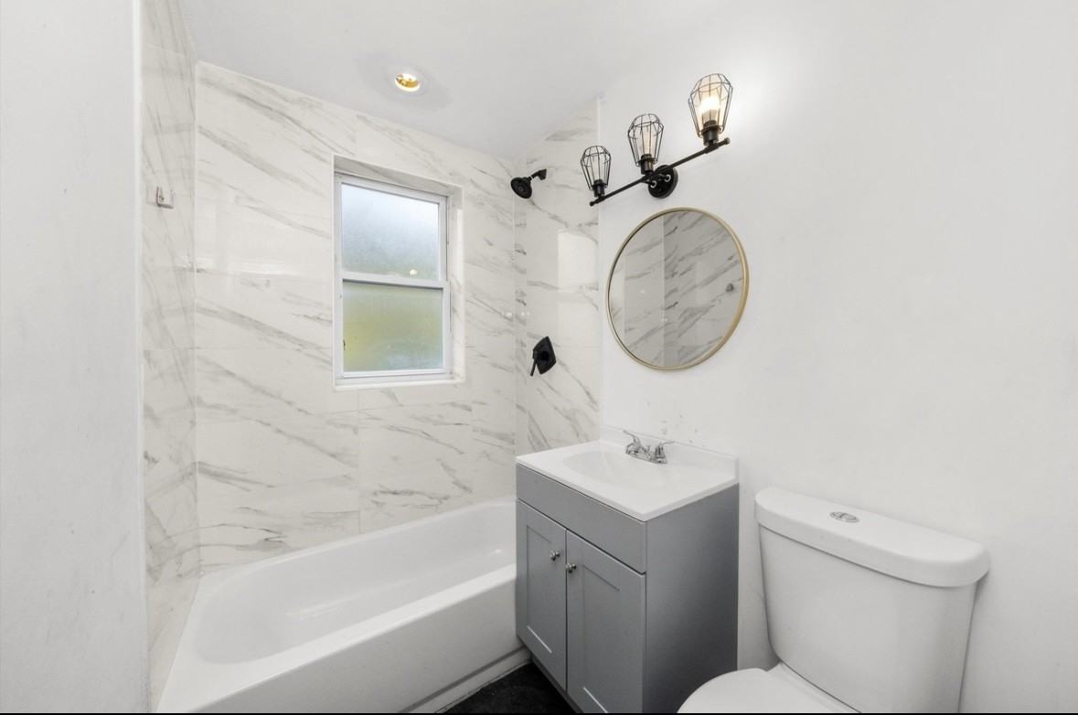 1857 S Komensky Ave #1 - Photo 6 of 9