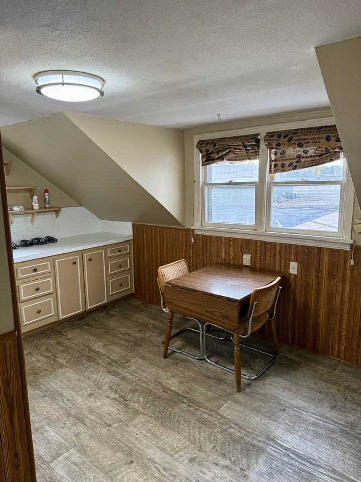 113 N Washington St #113-1-2 - Photo 4 of 20