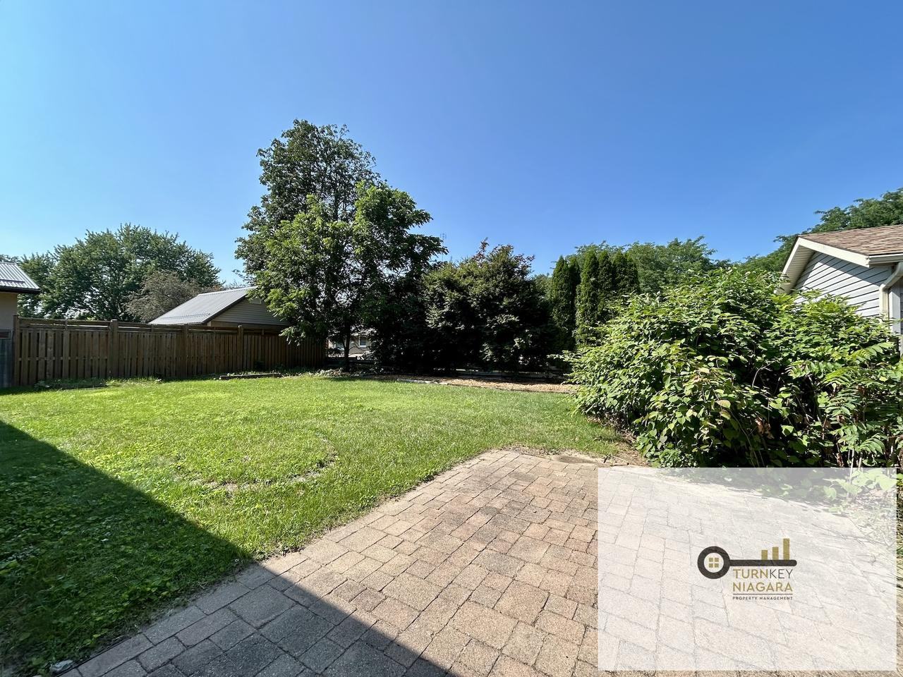 25 Brentwood Drive - Photo 2 of 20