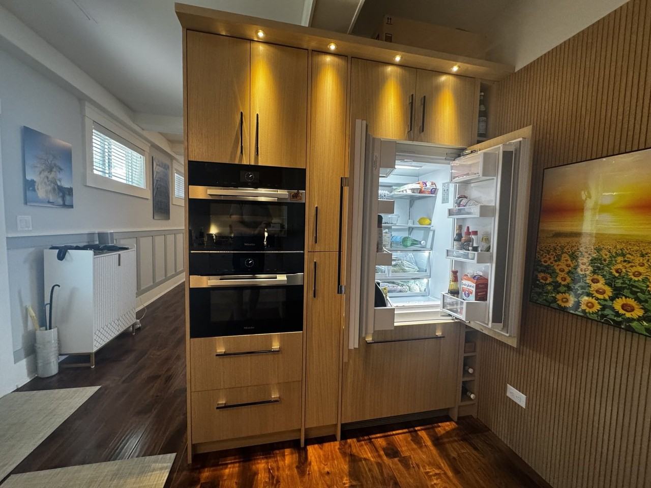 1064 Beverley Pl - Photo 5 of 12