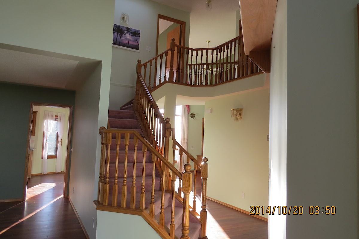 90 Hawkmount Green Nw - Photo 4 of 19