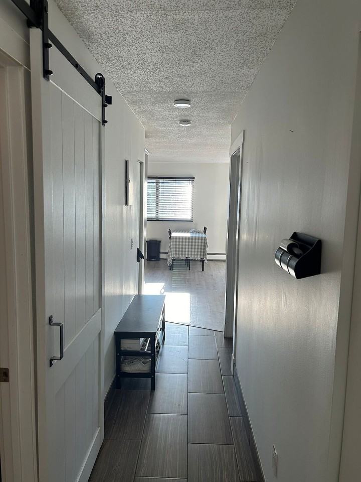 2117 - 2117 16 Street Southwest - Photo 2 of 24