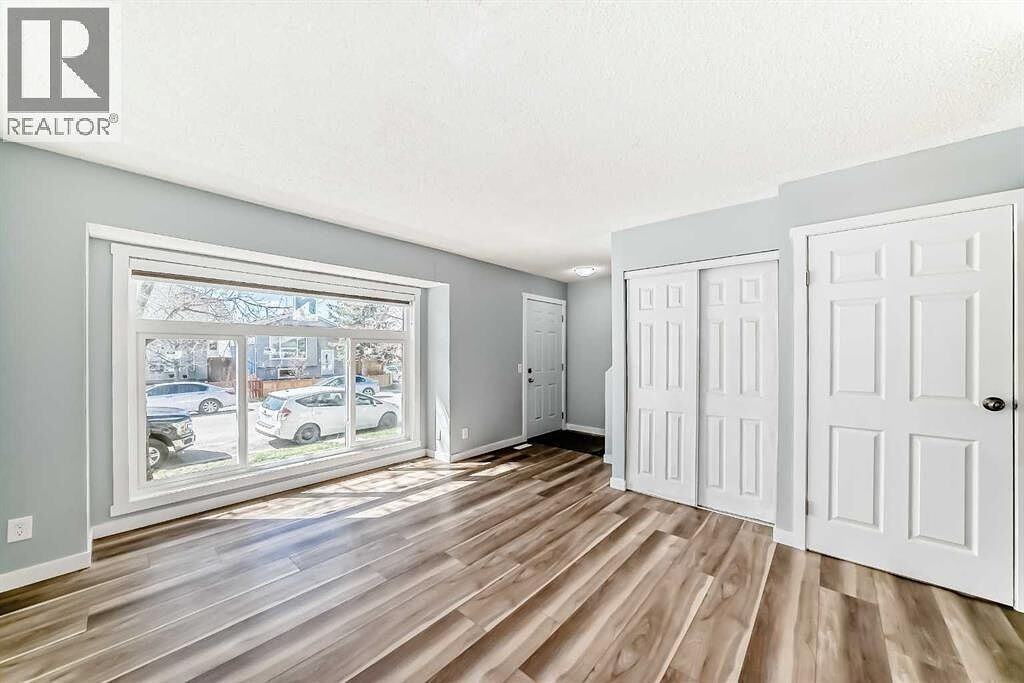 77 Martinbrook Rd Ne - Photo 2 of 12