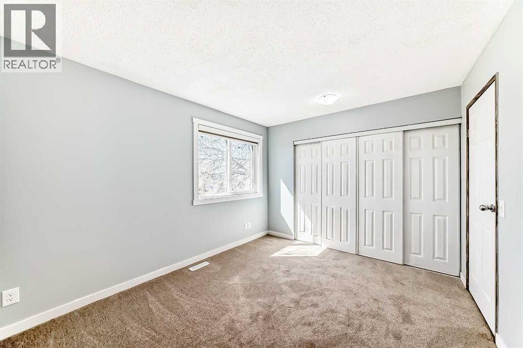 77 Martinbrook Rd Ne - Photo 6 of 12