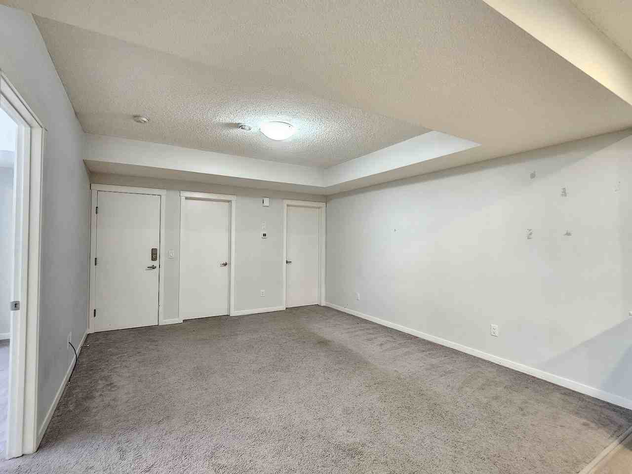 911 177 St Sw - Photo 5 of 8
