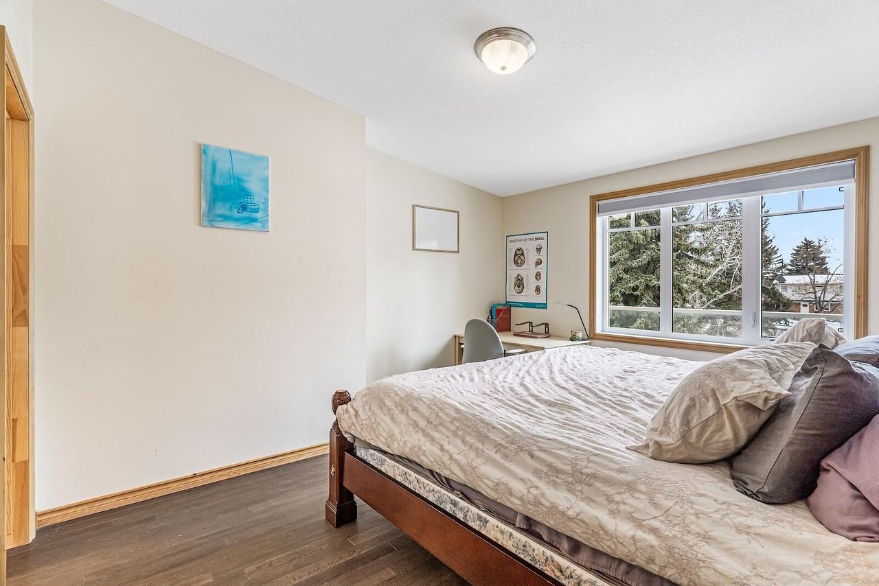 3431 Utah Cres Nw - Photo 5 of 9