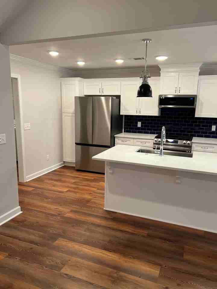 7467 Hanford Dr - Photo 5 of 32