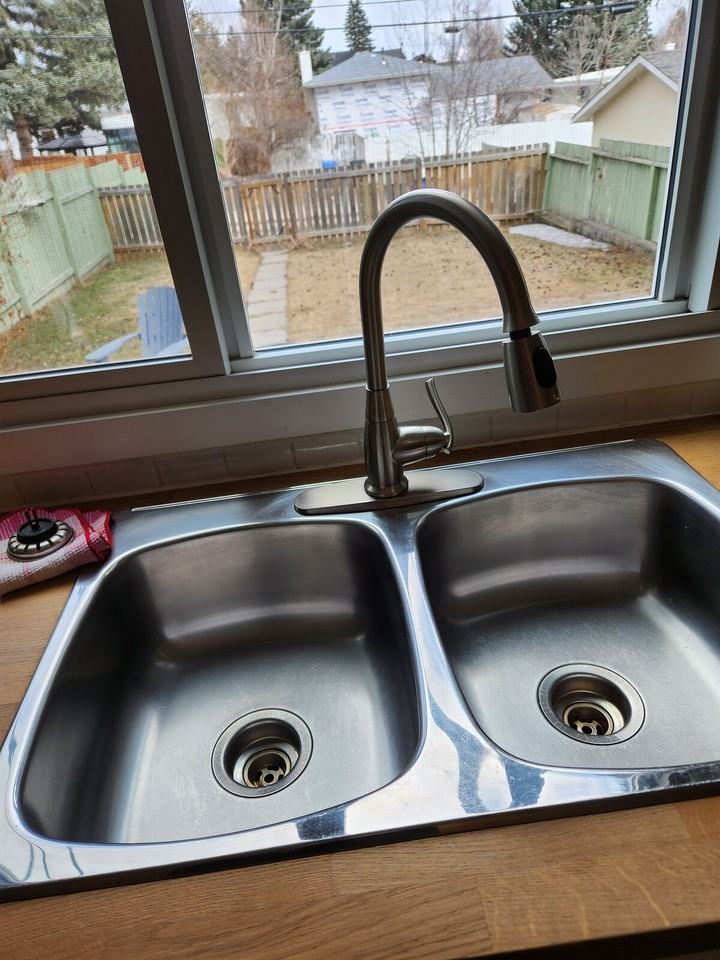 5920 37 St Sw - Photo 4 of 15