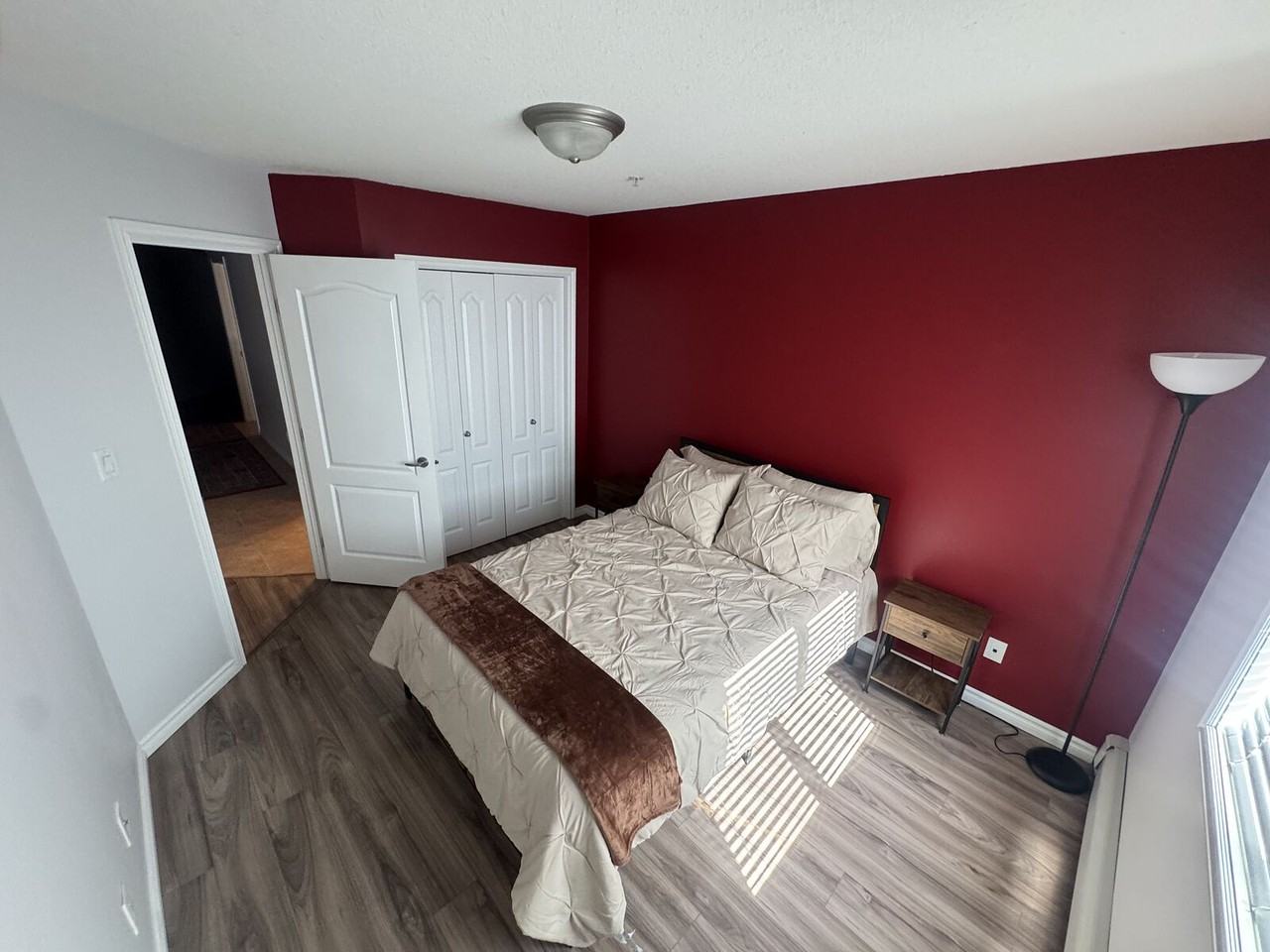 9938 104 St Nw - Photo 6 of 27