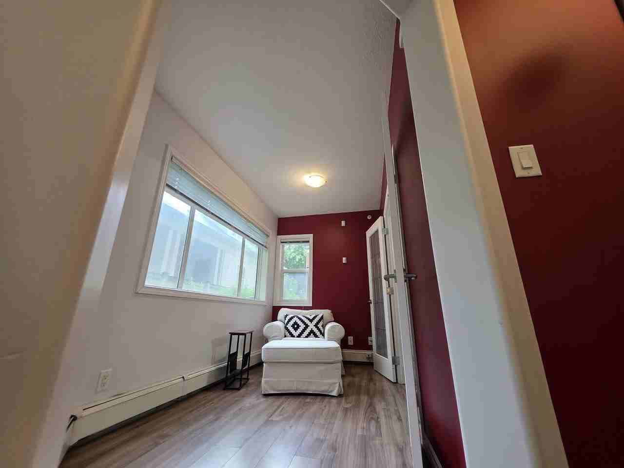 9938 104 St Nw - Photo 7 of 27