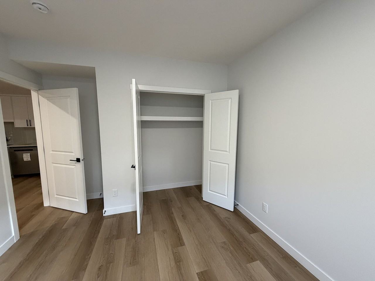 49 Royston Way Nw - Photo 5 of 12