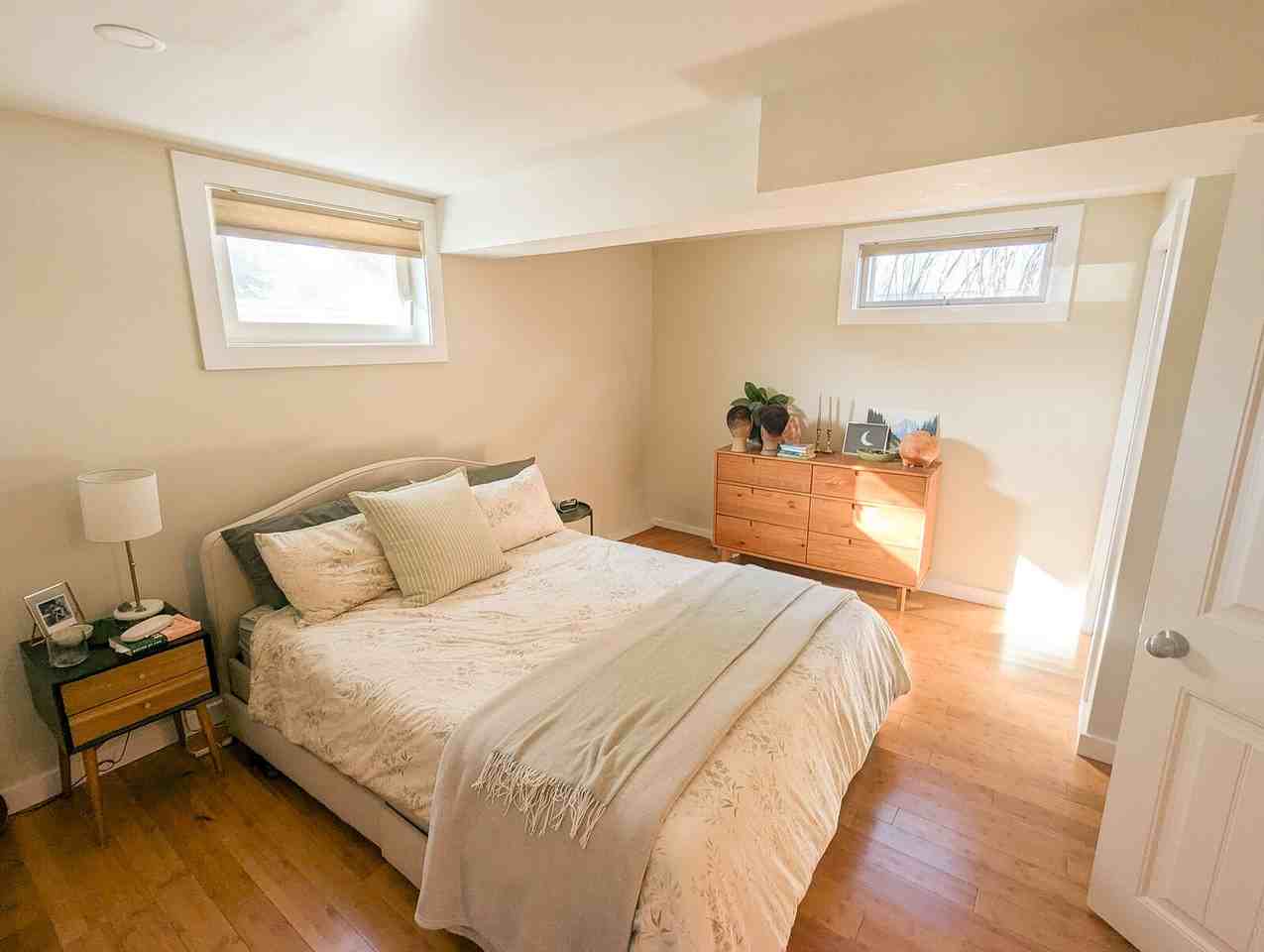 3312 39 St Sw - Photo 5 of 13