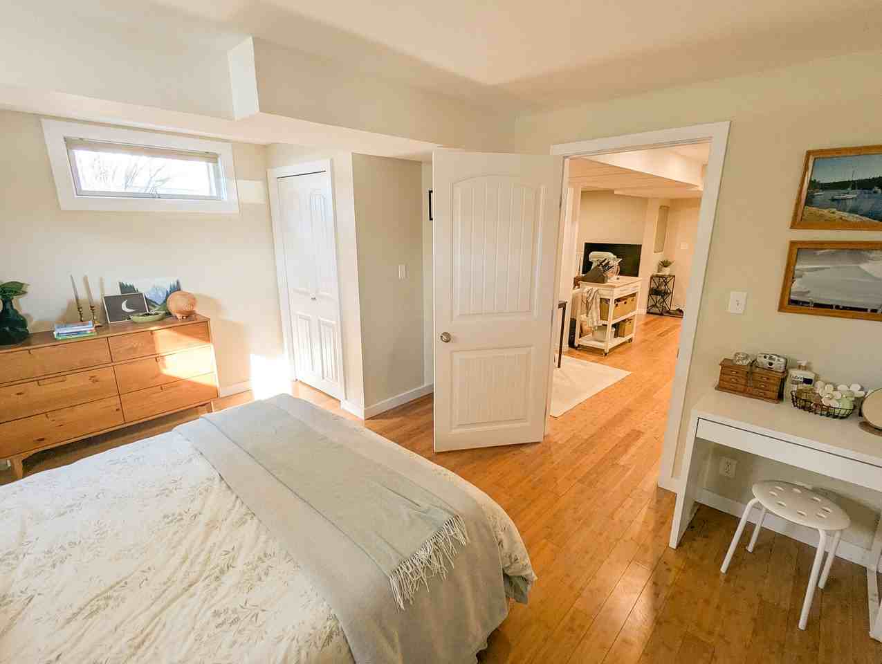 3312 39 St Sw - Photo 7 of 13