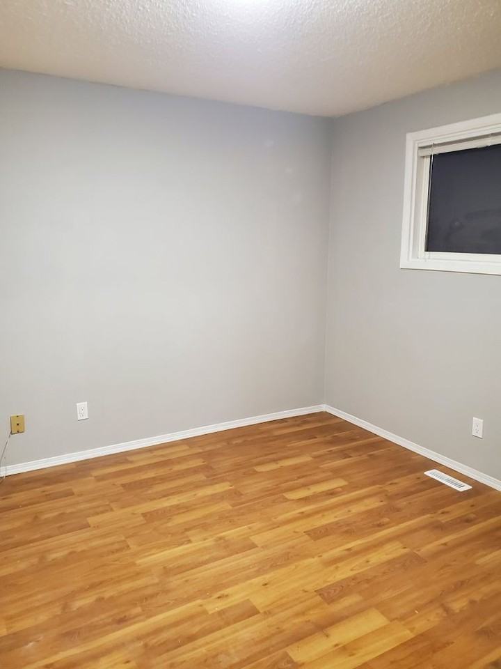 200 Habitat Cres Nw - Photo 7 of 12
