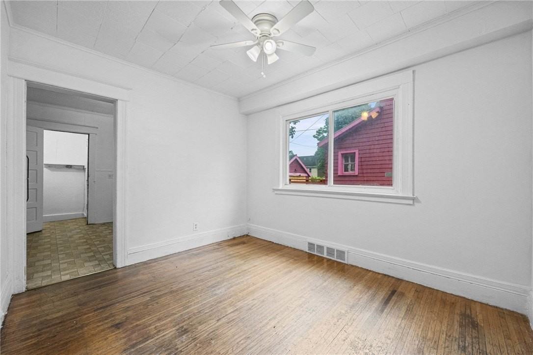 98 Ackerman St - Photo 7 of 22