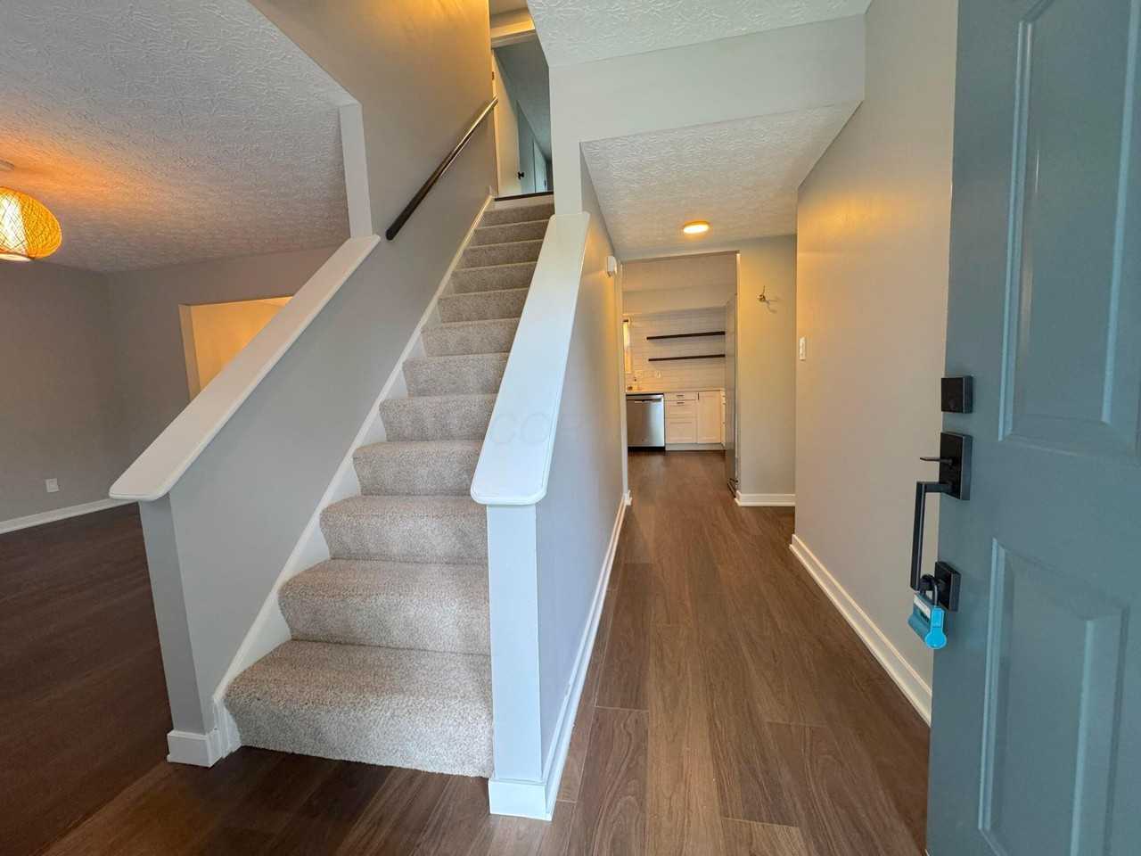 2113 Smokymill Rd - Photo 5 of 36