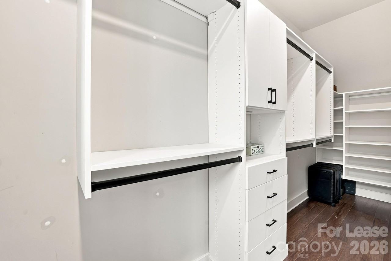 340 Uptown West Dr - Photo 7 of 16